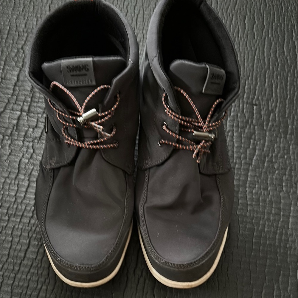 Swims Black  waterproof Boots with Contrast Sole